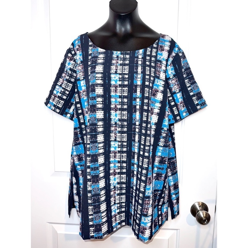 Van Heusen blue short sleeve top
